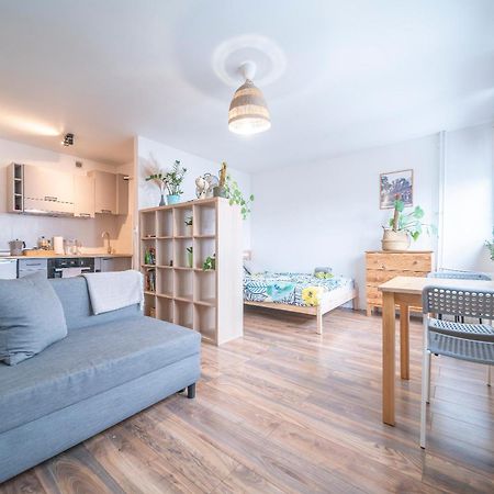 10Th Floor Studio In The City Center Of Wroclaw Daire Dış mekan fotoğraf